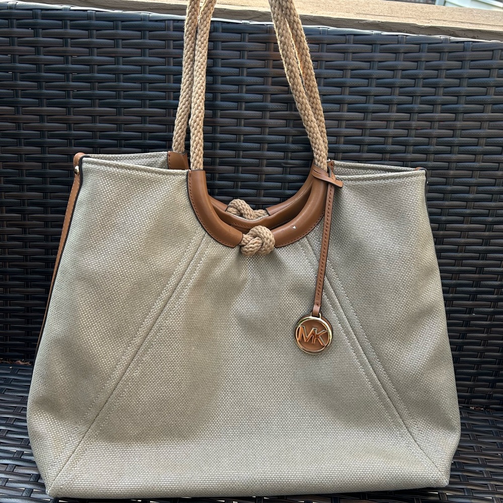 Michael Kors Isla Boho Summer Canvas Shoulder Tote Bag  *small Mark On Handle